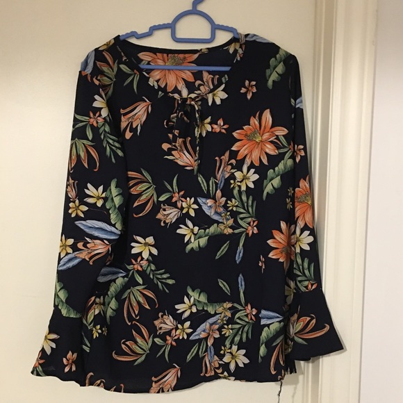 Floral Shirt with Ruffle Sleeves and Keyhole Front - Picture 1 of 4